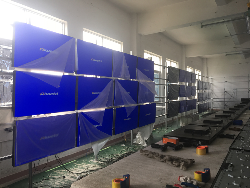 武漢加油！中國(guó)加油！湖北客戶該如何買到有質(zhì)量保障的液晶拼接屏廠家產(chǎn)品？